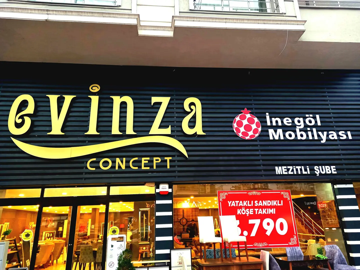 Mobilya mağazası için üretilen ışıklı cephe tabelası.